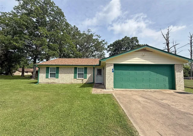 Homes for sale in Point Blank, TX | 51 E Oakridge Dr, Point Blank, TX 77364 | MLS# 3249031