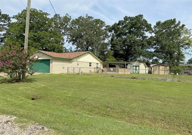 4th image of 51 E Oakridge Dr, Point Blank, TX 77364 | MLS# 3249031
