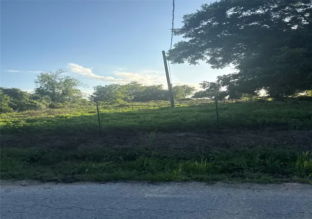 1st image of 7642 Dixon Rd, Fulshear, TX 77441 | MLS# 67398938