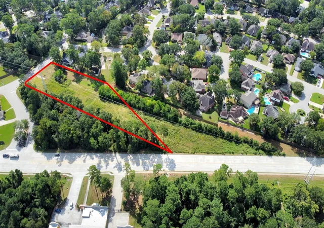 Photo 3 of Land for sale at 828 N Rivershire Dr, Conroe, TX 77304 | MLS# 5988248 | Listing updated on 2026-08-03