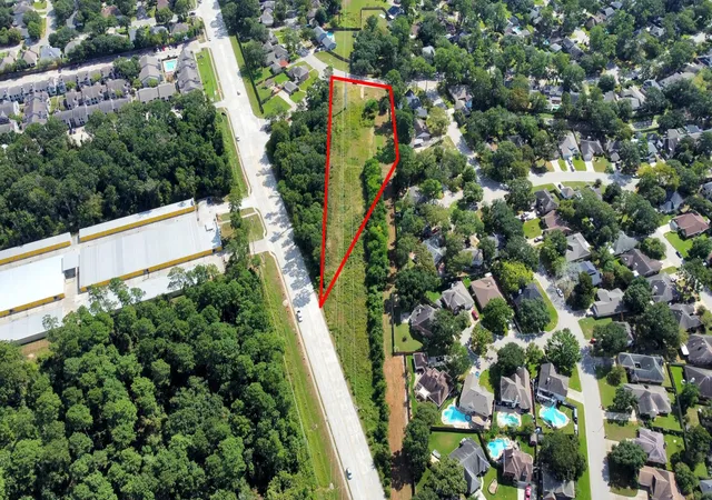 Photo 3 of Land for sale at 828 N Rivershire Dr, Conroe, TX 77304 | MLS# 5988248 | Listing updated on 2026-08-03