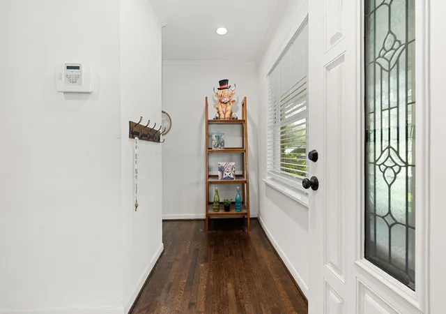 Photo 3 of Single family home for sale at 5018 Willowbend Blvd, Houston, TX 77035 | MLS# 4439863 | Listing updated on 2026-07-31