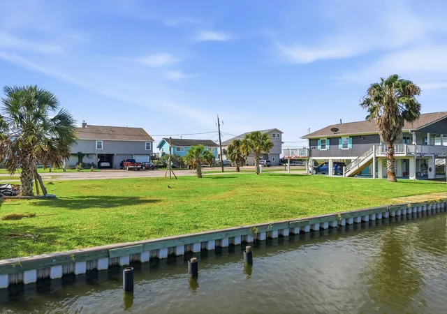 Photo 3 of Land for sale at 489 Pompano St, Bayou Vista, TX 77563 | MLS# 10186752 | Listing updated on 2026-09-06