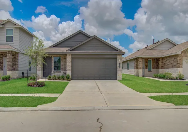 Photo 1 of Single family home for sale at 12319 Lariat Run Dr, Houston, TX 77014 | MLS# 83522030 | Listing updated on 2026-08-03