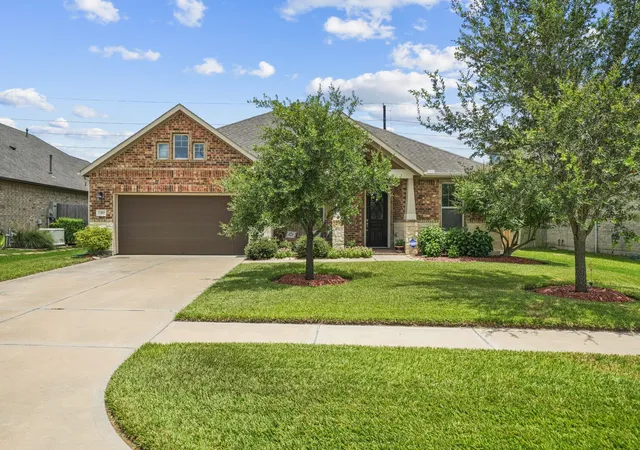 1st image of 7310 Water Glen Ln, Manvel, TX 77578 | MLS# 75328929