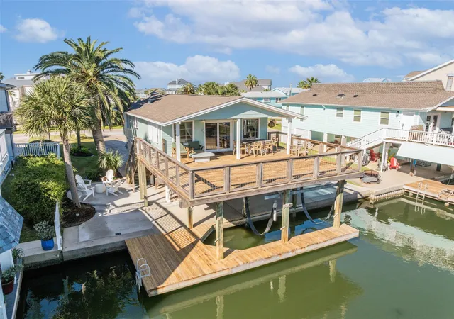Homes for sale in Jamaica Beach, TX | 4230 Spanish Main, Jamaica Beach, TX 77554 | MLS# 11886731