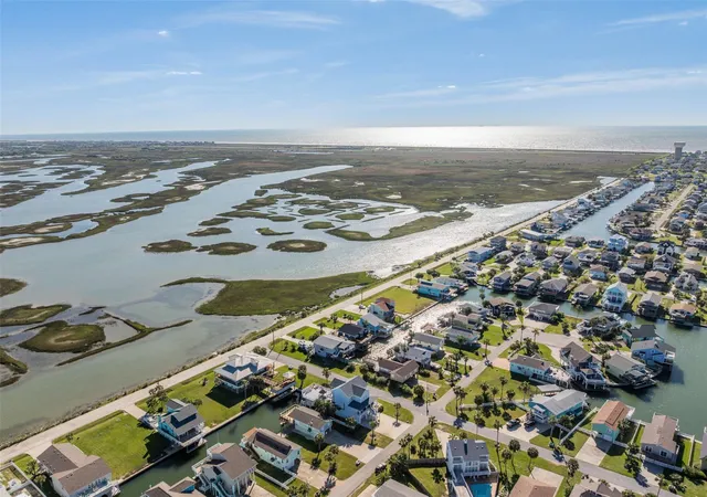 Homes for sale in Jamaica Beach, TX | 4230 Spanish Main, Jamaica Beach, TX 77554 | MLS# 11886731