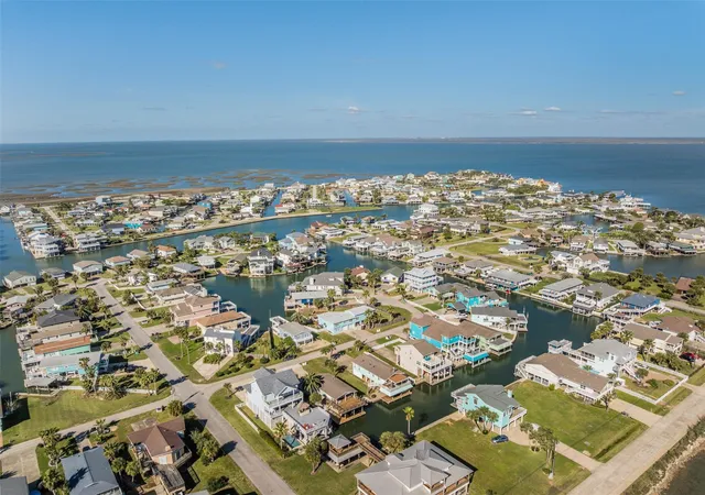 Homes for sale in Jamaica Beach, TX | 4230 Spanish Main, Jamaica Beach, TX 77554 | MLS# 11886731