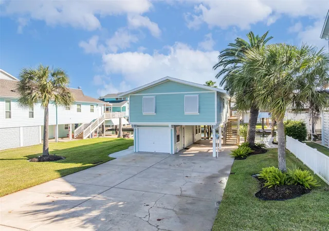 Homes for sale in Jamaica Beach, TX | 4230 Spanish Main, Jamaica Beach, TX 77554 | MLS# 11886731