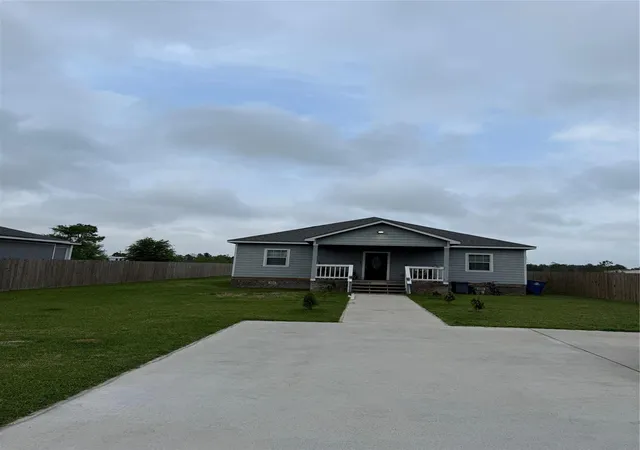 Photo 4 of Single family home for sale at 77 Road 5231, Cleveland, TX 77327 | MLS# 80347046 | Listing updated on 2026-05-04