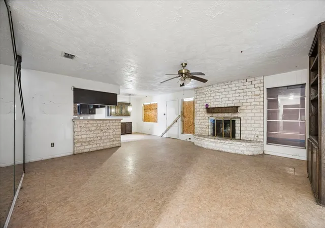 2nd image of 8926 Willow Meadow Dr, Houston, TX 77031 | MLS# 40043746