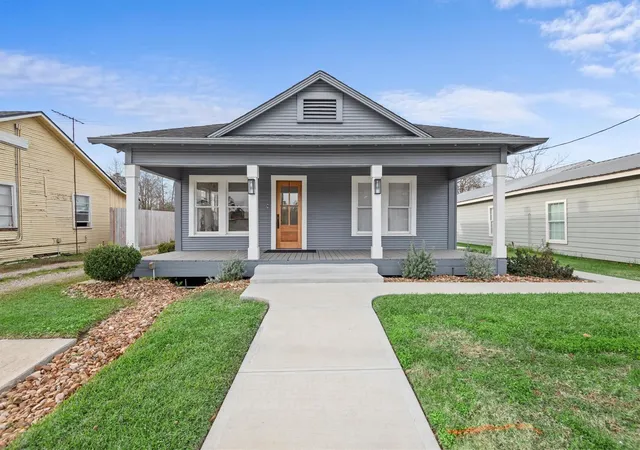 2nd image of 119 Magnolia Blvd, Magnolia, TX 77355 | MLS# 77892168