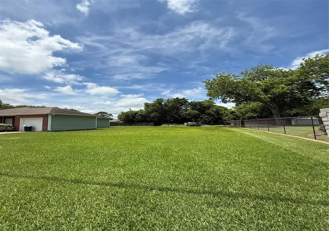 Homes for sale in Texas City, TX | 105 S Fulton St, Texas City, TX 77591 | MLS# 14249193