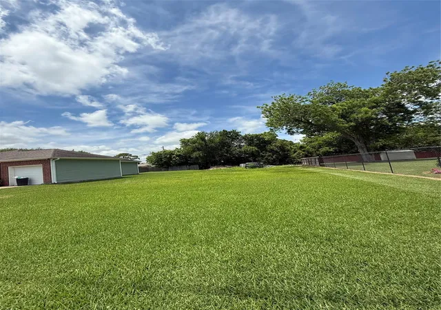 Homes for sale in Texas City, TX | 105 S Fulton St, Texas City, TX 77591 | MLS# 14249193
