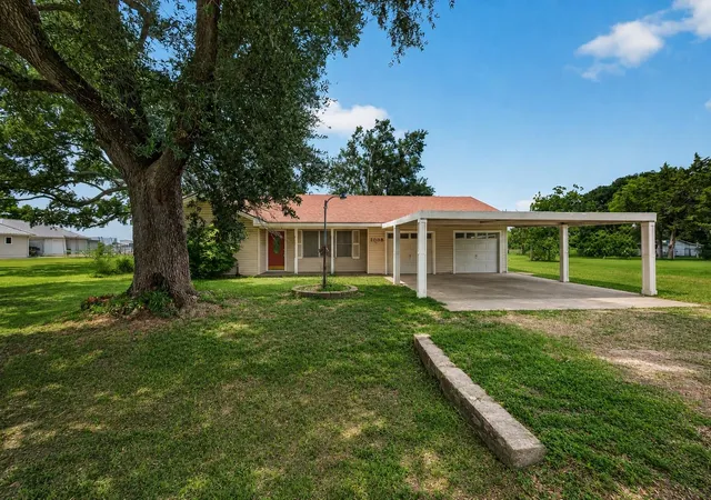 Homes for sale in Rosenberg, TX | 1008 Bernard Ave, Rosenberg, TX 77471 | MLS# 2815686