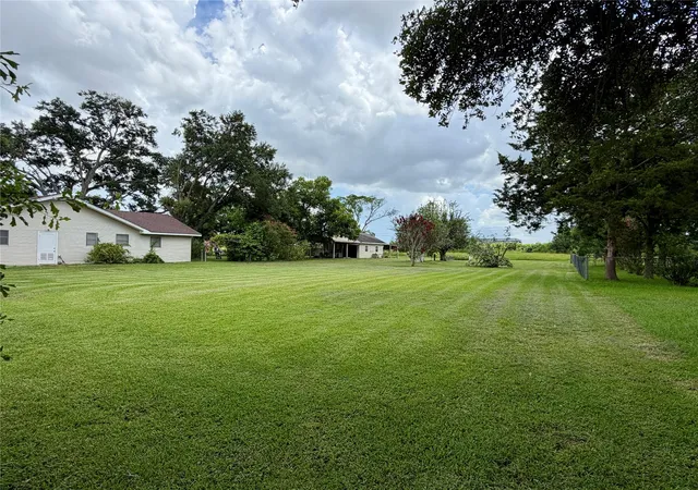 Homes for sale in Rosenberg, TX | 1008 Bernard Ave, Rosenberg, TX 77471 | MLS# 2815686