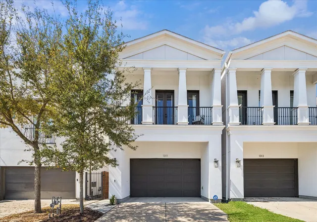 Photo 3 of Single family home for sale at 1311 Laird St, Houston, TX 77008 | MLS# 24641933 | Listing updated on 2026-09-12