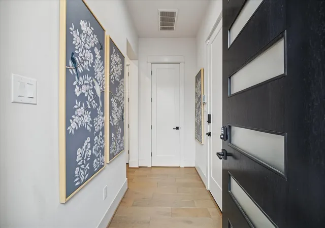 Photo 3 of Single family home for sale at 1311 Laird St, Houston, TX 77008 | MLS# 24641933 | Listing updated on 2026-09-12