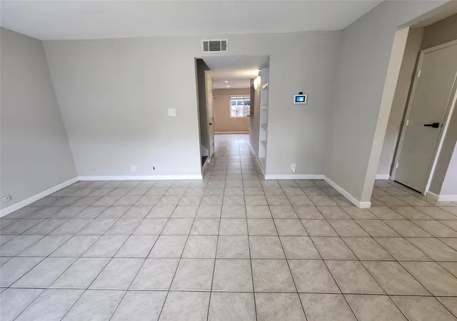 4th image of 11002 Hammerly Blvd #172, Houston, TX 77043 | MLS# 23597142