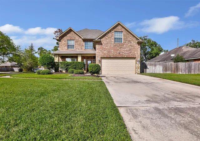 Photo 2 of Single family home for sale at 110 S Diamondhead Blvd, Crosby, TX 77532 | MLS# 67504766 | Listing updated on 2026-09-05