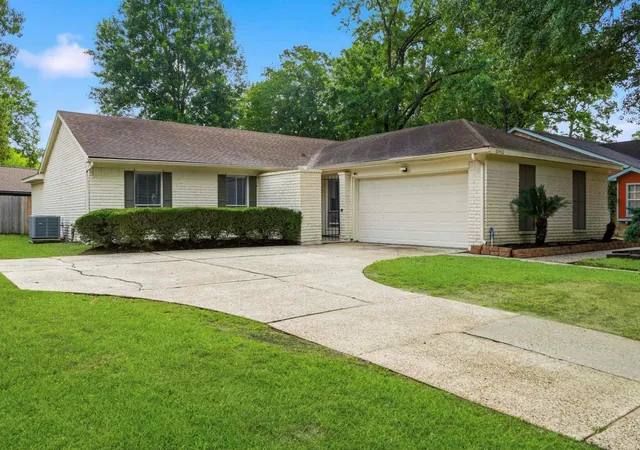Photo 1 of Single family home for sale at 25402 Pepper Ridge Ln, Spring, TX 77373 | MLS# 71322029 | Listing updated on 2026-10-08