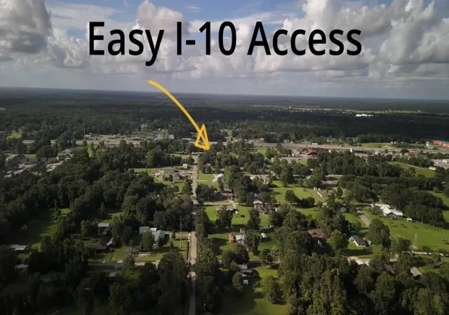 2nd image of 8907 Tulane Rd, Orange, TX 77630 | MLS# 46005652