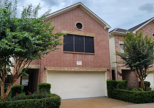 2nd image of 9821 Meredith Elise Ct, Houston, TX 77025 | MLS# 63817835