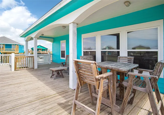 Homes for sale in Crystal Beach, TX | 988 Gulf Rd, Crystal Beach, TX 77650 | MLS# 34149165