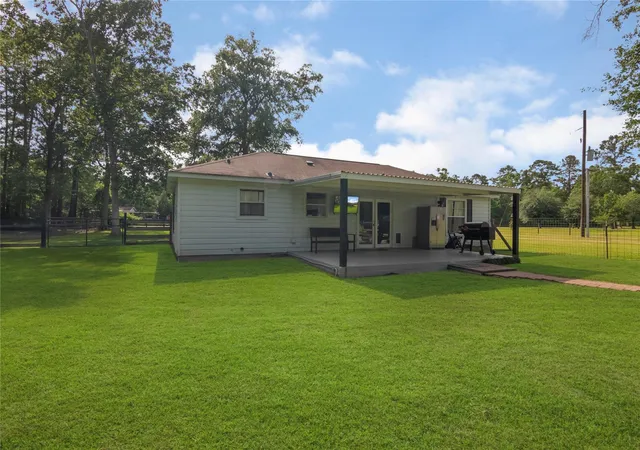 5th image of 79 E Pine Dr, Huffman, TX 77336 | MLS# 94707829