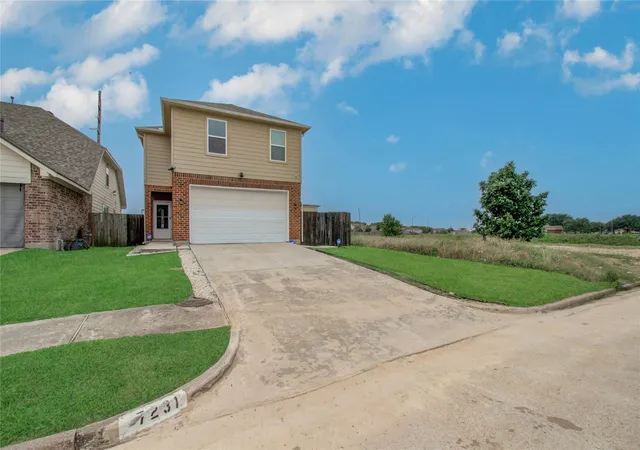 Photo 2 of Sale Pending at 7231 Haven Crk Dr, Cypress, TX 77433 | MLS# 63170050 | Listing updated on 2026-09-20