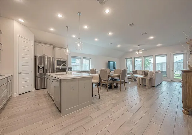 3rd image of 29042 Hauter Wy, Fulshear, TX 77441 | MLS# 52738892