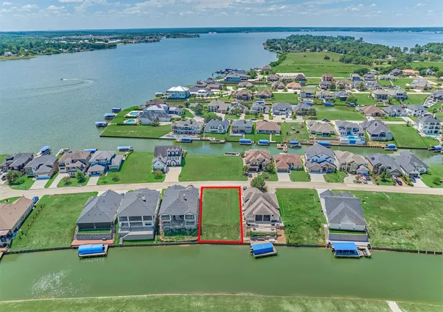 Photo 1 of Land for sale at 12562 St Louis Ct, Willis, TX 77318 | MLS# 15881107 | Listing updated on 2026-08-21