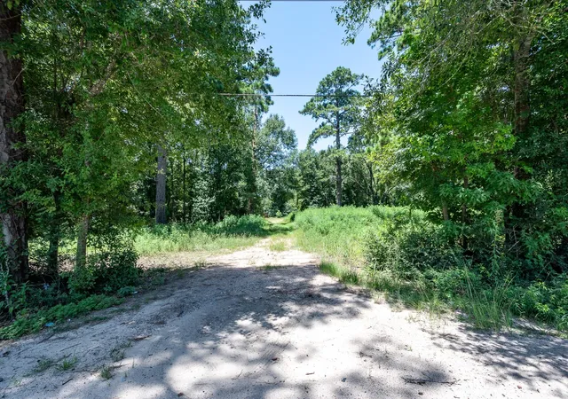 Photo 4 of Land for sale at 10710 Waukegan Rd, Conroe, TX 77306 | MLS# 76001079 | Listing updated on 2026-07-29