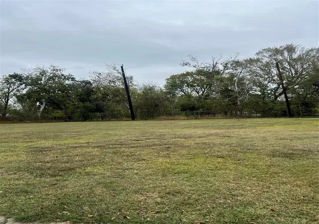 Photo 2 of Land for sale at 00000 Greylog Dr, Houston, TX 77048 | MLS# 2470293 | Listing updated on 2025-12-01
