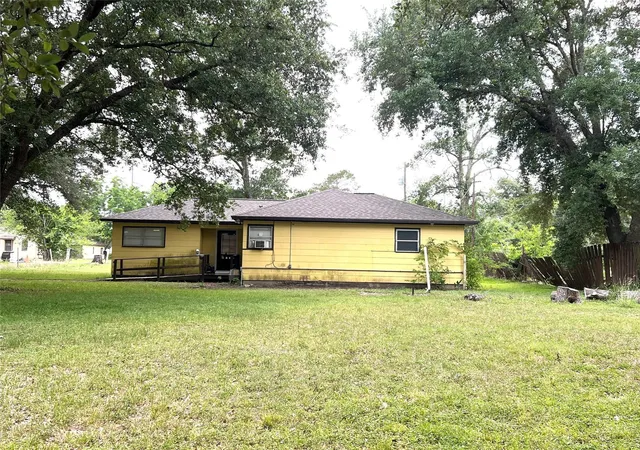 3rd image of 502 N Liberty Street, El Campo, TX 77437 | MLS# 77388694