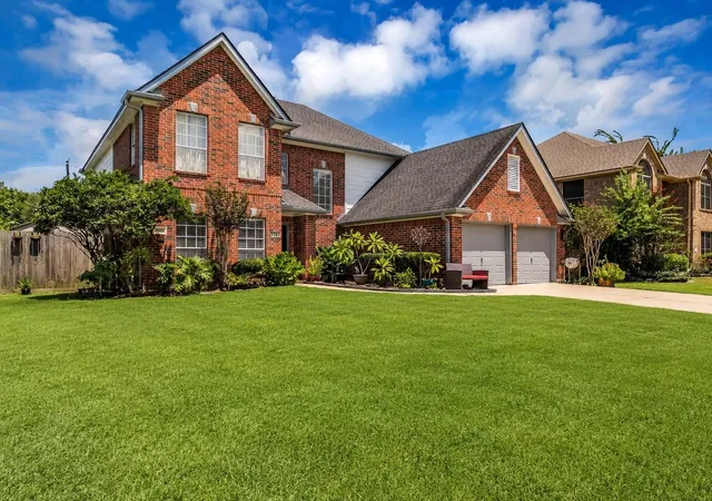 2nd image of 5107 Brett Dr, Pearland, TX 77584 | MLS# 16498048