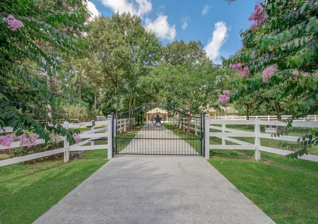 2nd image of 20203 Timber Ridge Dr, Magnolia, TX 77355 | MLS# 56110297