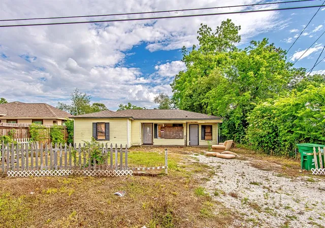 1st image of 8022 Talton St, Houston, TX 77028 | MLS# 85597709