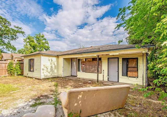 2nd image of 8022 Talton St, Houston, TX 77028 | MLS# 85597709