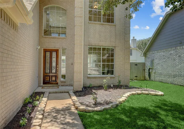 4th image of 5514 Waverdale Ct, Sugar Land, TX 77479 | MLS# 95618630