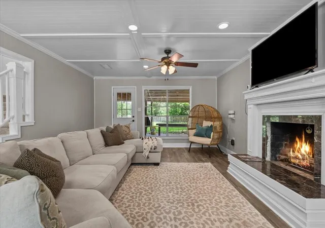 Homes for sale in Friendswood, TX | 209 Palm Aire Dr, Friendswood, TX 77546 | MLS# 55871396