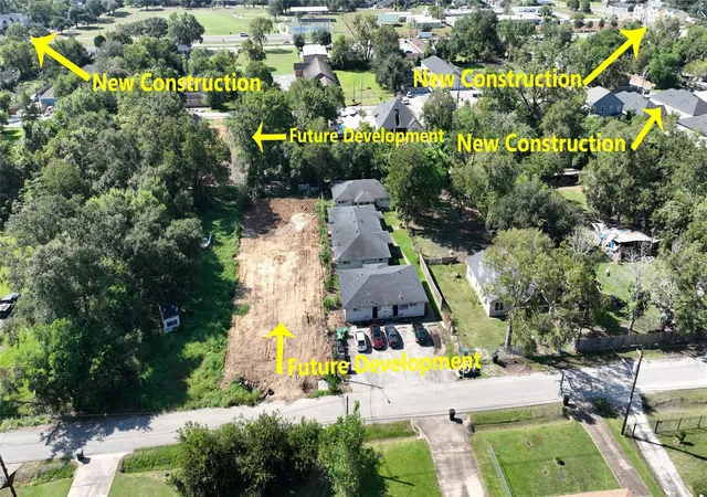 2nd image of 5122 Clover St St, Houston, TX 77033 | MLS# 94224968