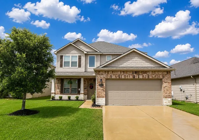 Photo 2 of Single family home for sale at 718 Palo Alto Ct, Rosharon, TX 77583 | MLS# 89418601 | Listing updated on 2026-09-05