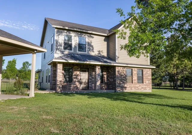 Homes for sale in Bedias, TX | 10269 Hwy 90, Bedias, TX 77831 | MLS# 63721097