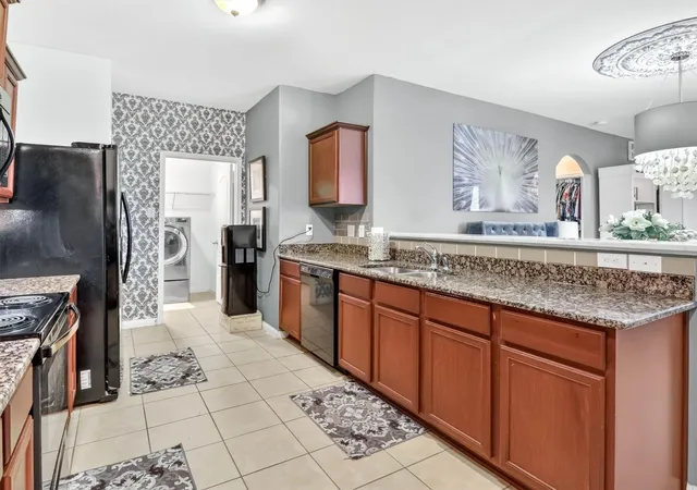 5th image of 11114 Panther Ct, Houston, TX 77099 | MLS# 36206923