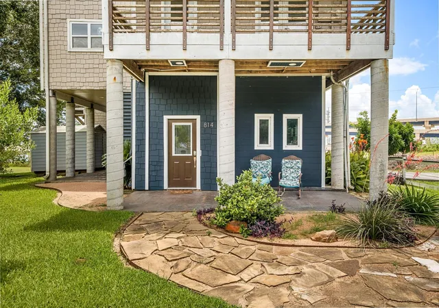 3rd image of 814 Hall Ave, Seabrook, TX 77586 | MLS# 38789769