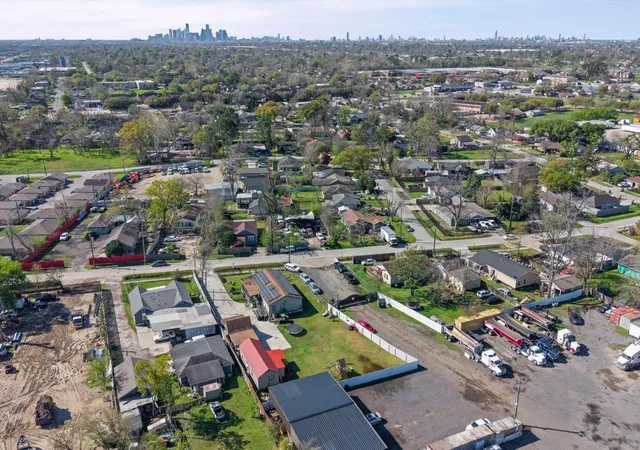 31st image of 2527 Turner Dr, Houston, TX 77093 | MLS# 20073059