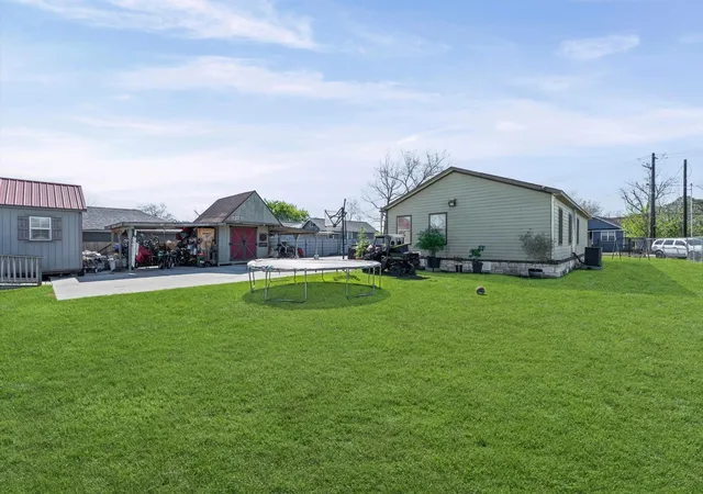 3rd image of 2527 Turner Dr, Houston, TX 77093 | MLS# 20073059