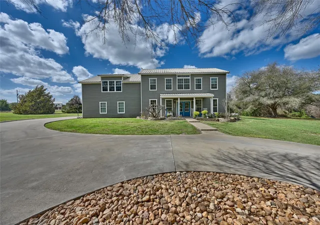 Photo 2 of Sale Pending at 305 Affleck Rd, Brenham, TX 77833 | MLS# 35153575 | Listing updated on 2026-09-11