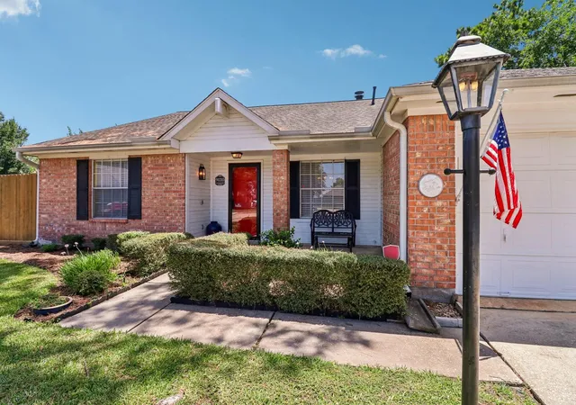 Photo 1 of Sale Pending at 9030 Smokehollow Dr, Houston, TX 77064 | MLS# 39427316 | Listing updated on 2026-09-16